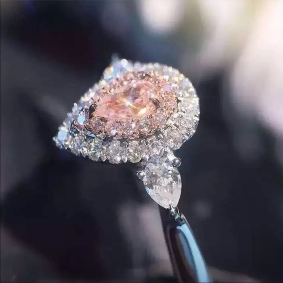 Beautiful Sterling Silver Pink Ring - Picture 4 of 5